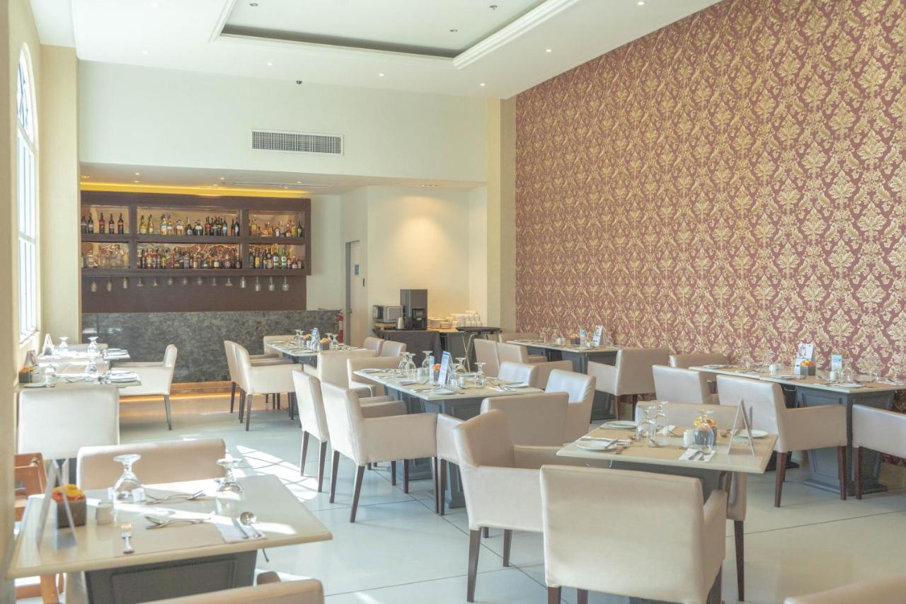 The Monarch Hotel Calasiao Екстериор снимка